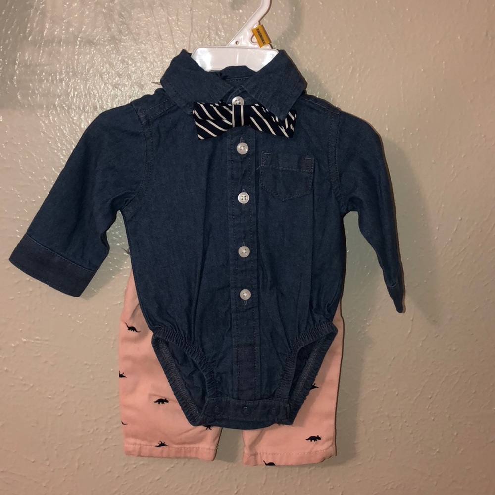 Baby boy outfit set. Pink dinosaur pants.